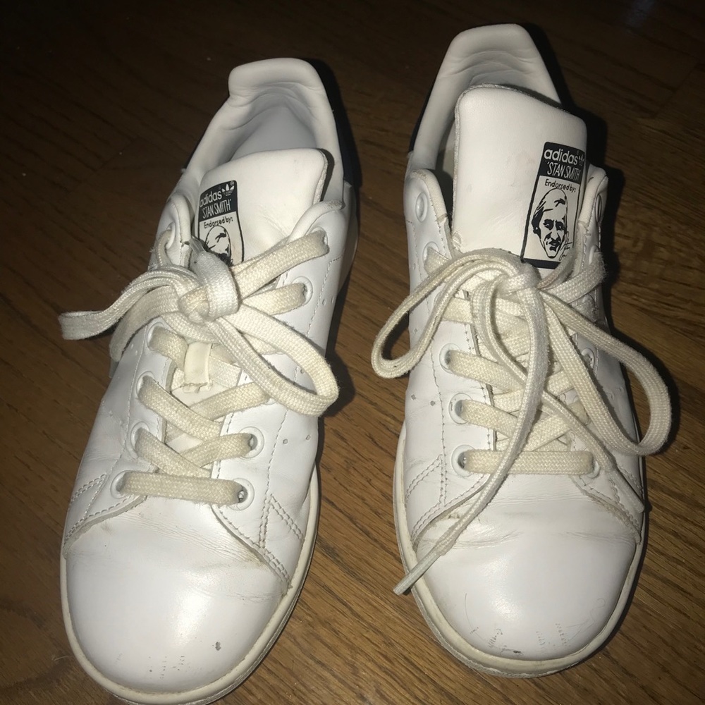 White/Navy Stan Smith Adidas Sneakers